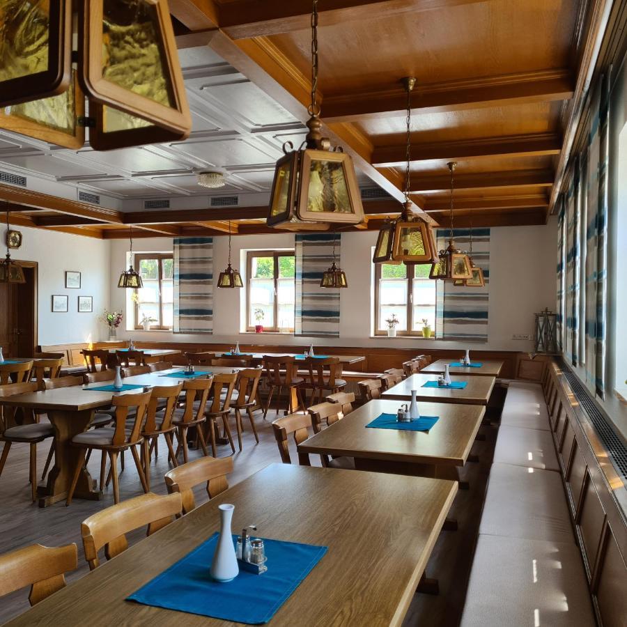 Gasthaus Schoellmann Фойхтванген Экстерьер фото